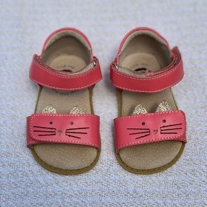 Livie & Luca Tabby Kitty Sandals Size 4
